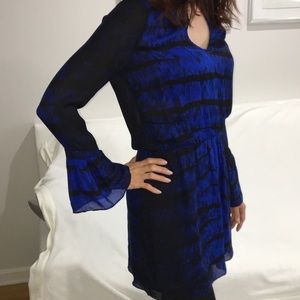 LIKE NEW Parker Silk Dress XS Blue Bell Sleeve